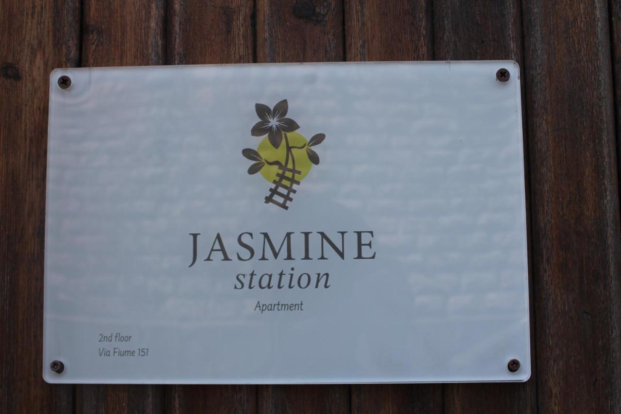 Appartement Jasmine Station - Cinque Terre à La Spezia Extérieur photo